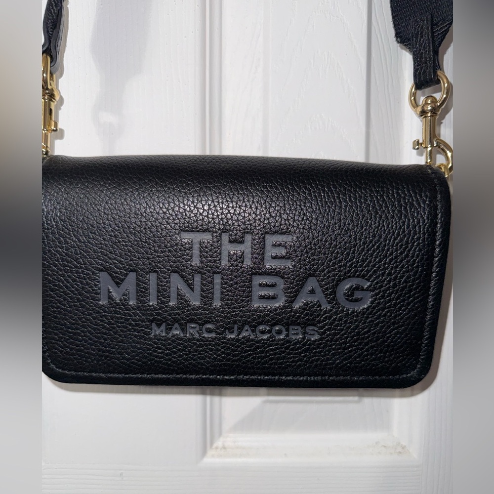 Marc Jacobs Sleek Black Crossbody